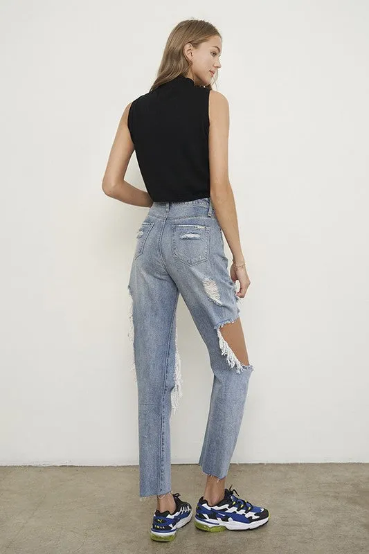 HIGH RISE DESTROYED BOYFRIEND JEANS