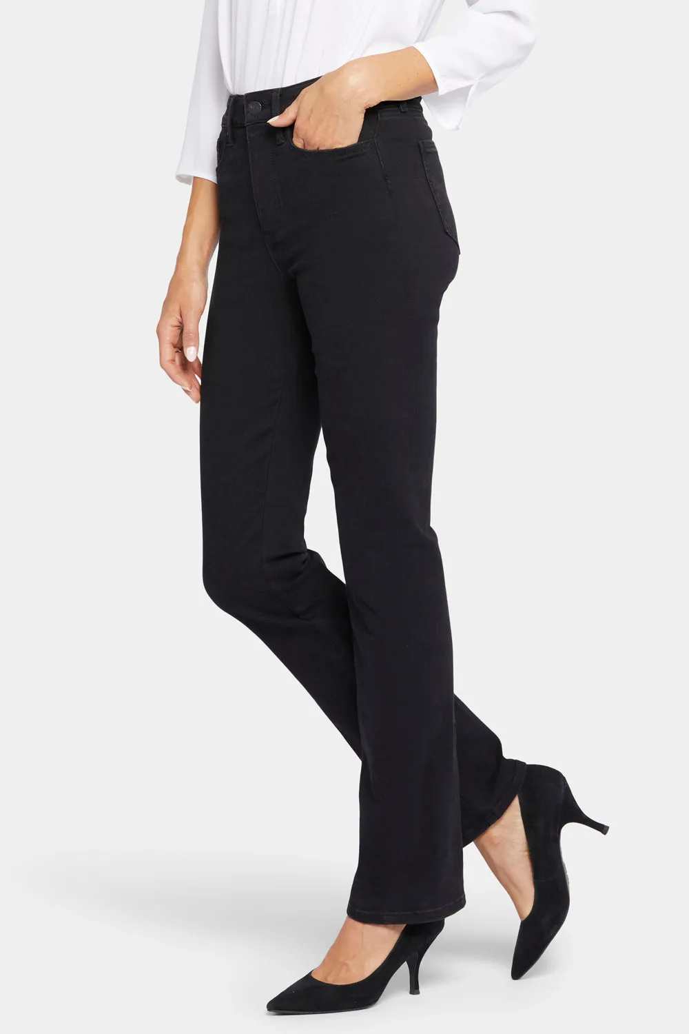 Le Silhouette Slim Bootcut Jeans In Petite - Stellar