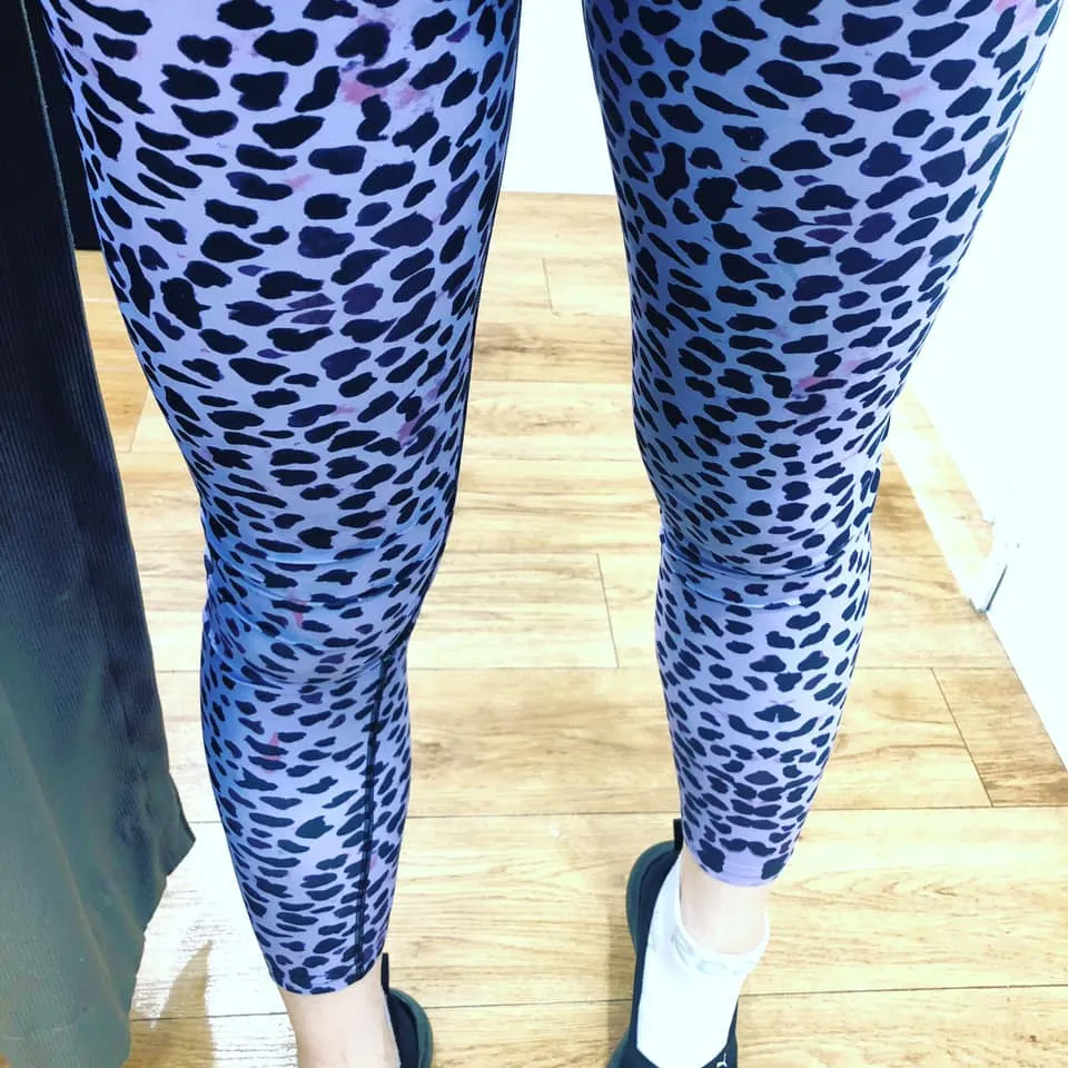 Purple Cheetah Print Yoga Leggings, Leopard Animal Print Women's Yoga Tights-Made in USA/EU